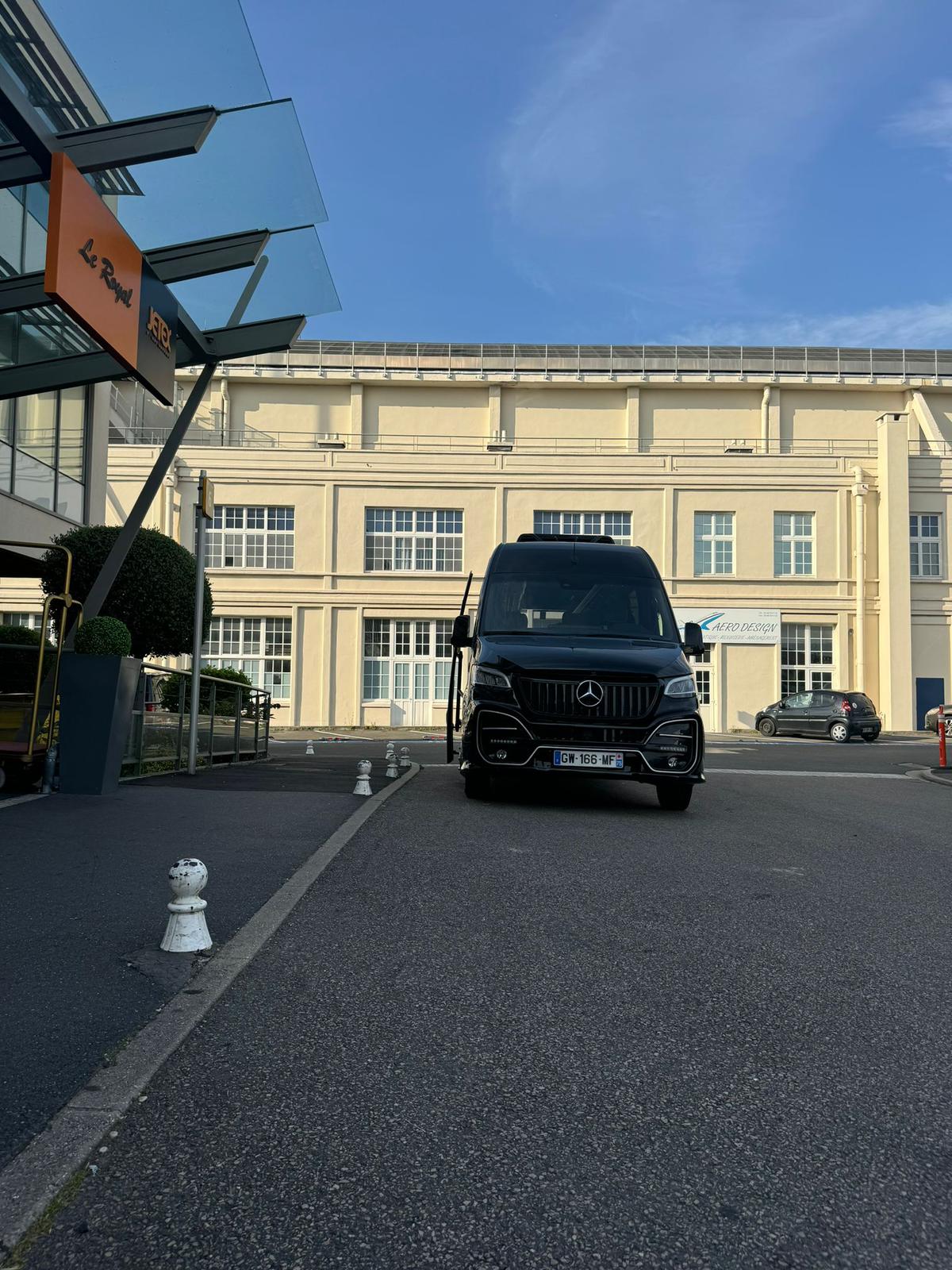 Sprinter VIP exterior detail