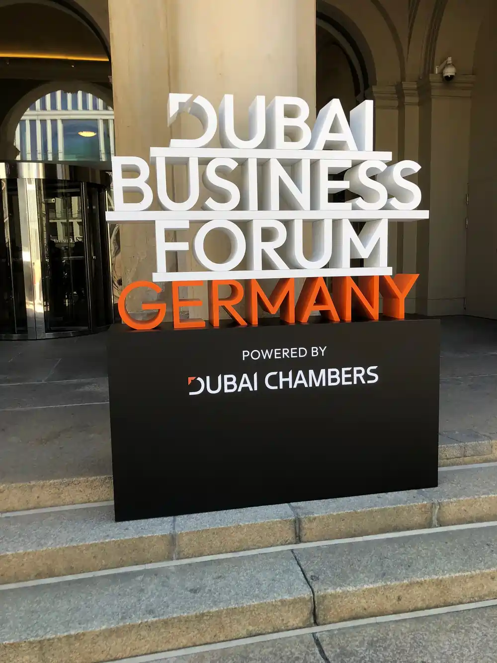Dubai Business Forum Germany – Official Signage